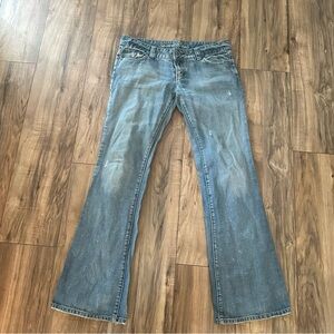 American Eagle light wash jeans